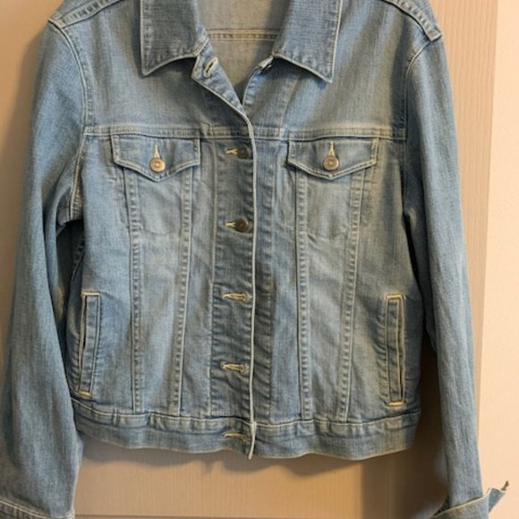 Halogen Size L Women's Faded Denim Jacket Long Sleeve Four Pocket Button Front - Picture 2 of 9